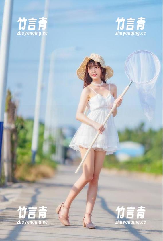 模范学院 - 由糯美子Mini倾情呈现的白色美学，带你走进美妙的原图与图册世界