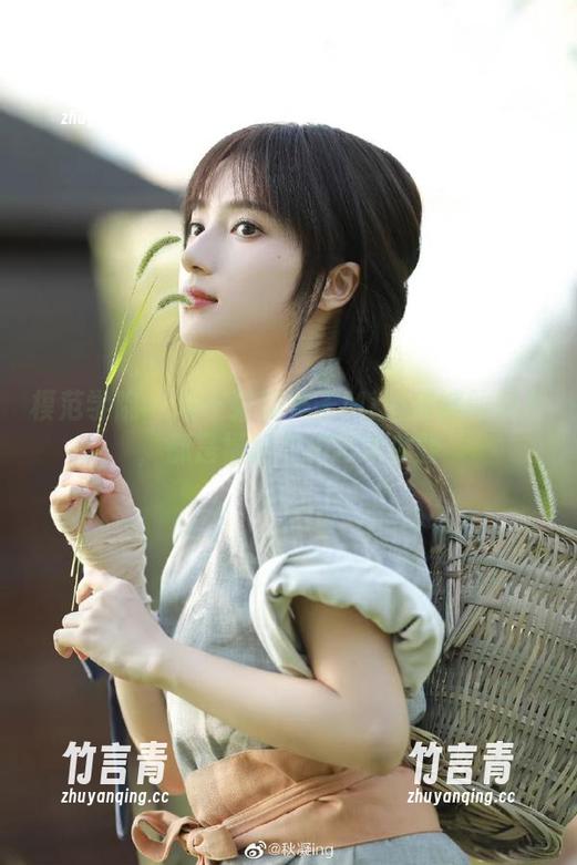 模范学院 - 每一张糯美子Mini花嫁的图片，都是福利中的艺术体验