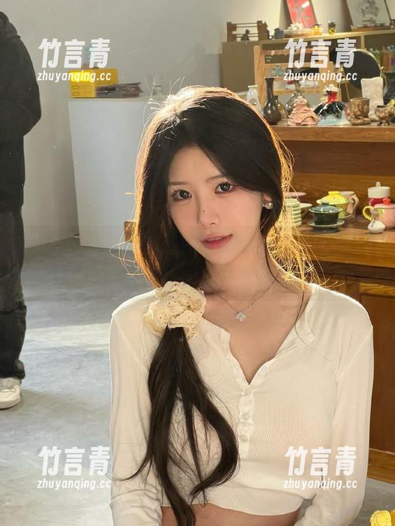 模范学院-露露Andrea 模范学院 - 错过露露Andrea全套学妹写真图包,你就只能羡慕他人的眼光!