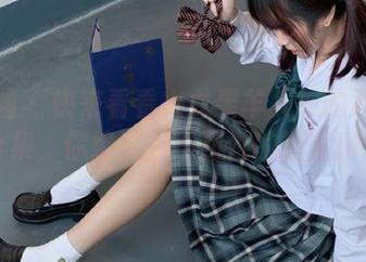 微密圈 – 快来看看火龙果羊女神的私房写真合集，你绝对想不到她的搞笑瞬间！