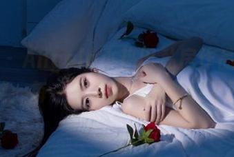 爱蜜社 – Angela小热巴私房作品中的美足：每一细节都令人赞叹不已