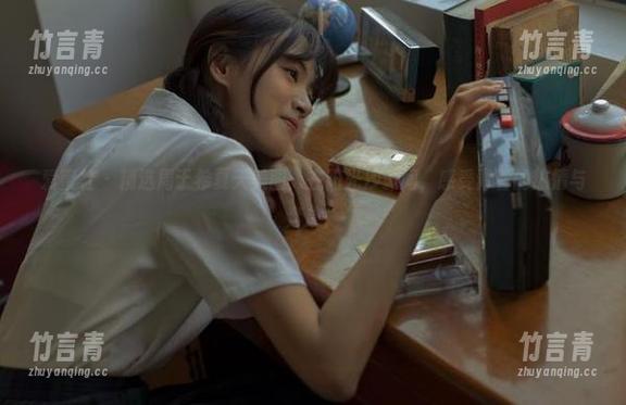 爱蜜社 - 精选周于希夏天美图：在阳光沙滩间，感受青春的热情与奔放！