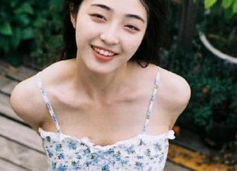 爱蜜社 – 打开杨紫嫣Cynthia的私拍镂空专辑，感受图片里的无尽魅力