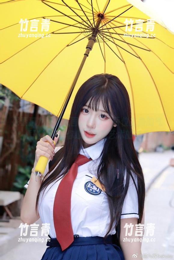 探索猫九酱双人图集分享：两位主角的气质碰撞，让你感受写真艺术的魅力