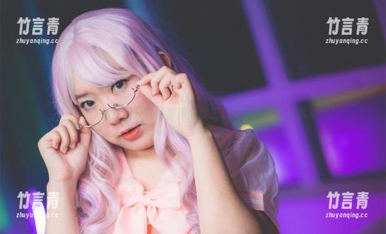 精美作品资源分享：甜糖大魔王沉醉在制服的世界里