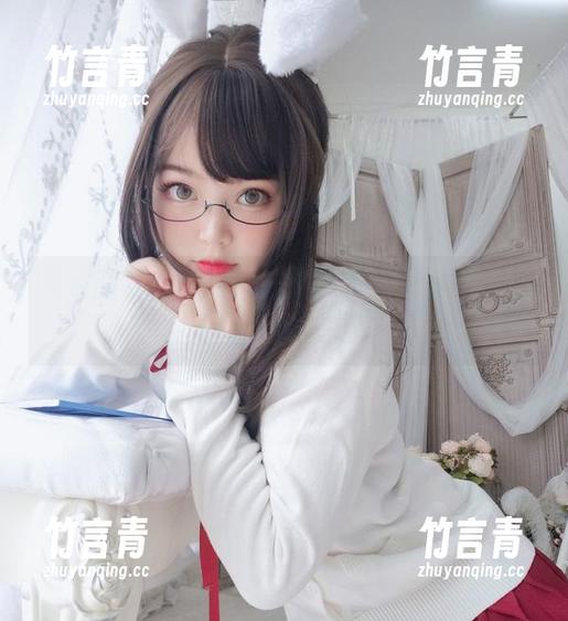 海边的梦幻瞬间：白烨烨的美图与壁纸，让你流连忘返