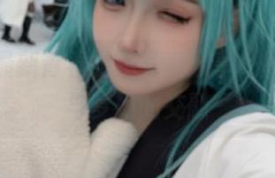 祖木子最新青春学妹写真分享，展现活力与梦幻的交融