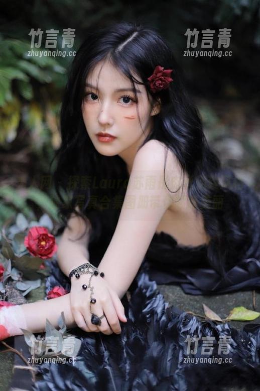 秀人网 - 探索Laura苏雨彤肉丝别致风格，独家写真合集图册带你领略美丽