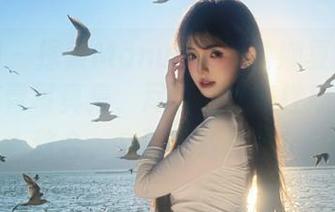 秀人网 – 探索Manuela玛鲁娜复古车外拍的美臀写真集，尽享艺术与性感的完美结合，立即下载体验！