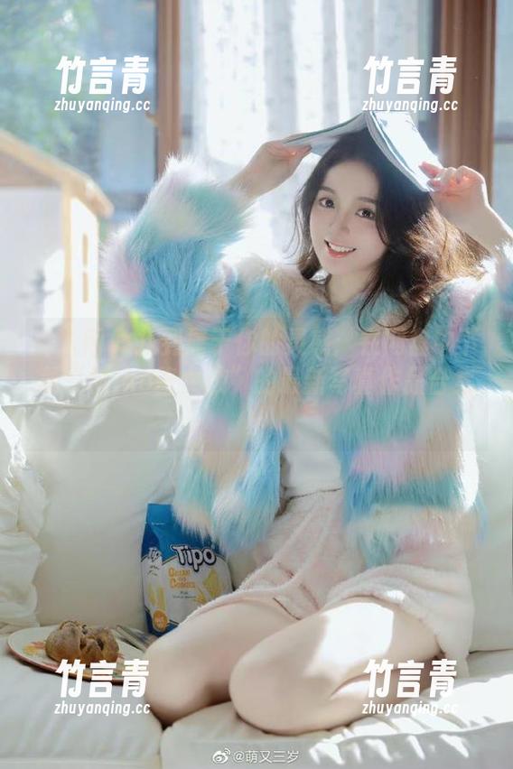秀人网 - 找到属于你的灵感：在网盘中下载“Miko酱女孩”的最新写真作品合集！