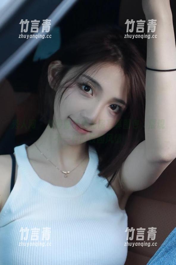 秀人网 - 刘婷婷学姐私房写真图包，展现不一样的校园风情