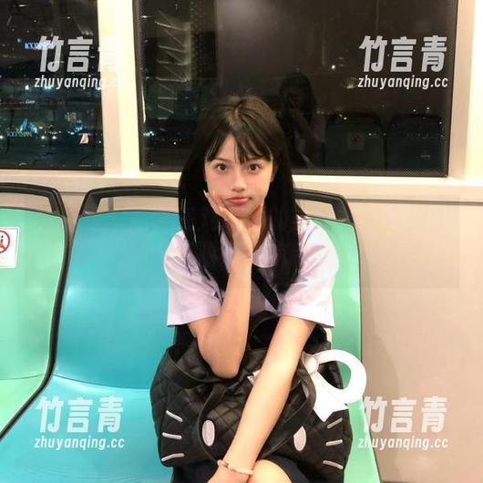 秀人网 - 迷醉在刘婷婷的圣诞奇幻套图中，顶级资源引领你跨越节日