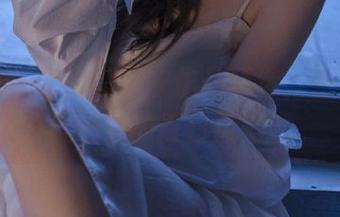 秀人网 – 娜比的泳衣作品精选，感受每个细节的夏日风情
