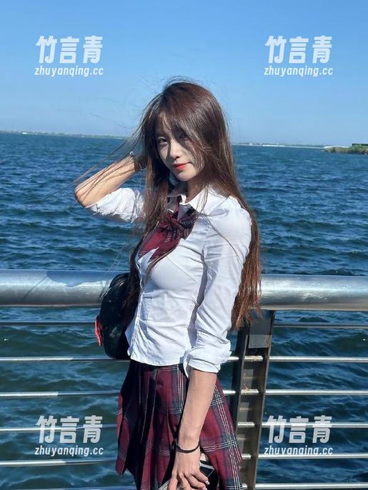 秀人网 - 媃柔兔女郎最新写真作品更新，带你进入梦幻世界！