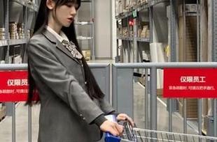 秀人网 – 在小Kiki护士的镜头下：多彩原图与图集传递无尽的关爱与温情！
