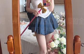 秀人网 – 探索抖娘利世短裙图集的全新更新，撩动你的心弦