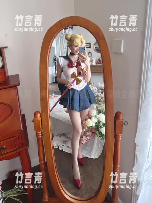 秀人网 - 探索抖娘利世短裙图集的全新更新，撩动你的心弦