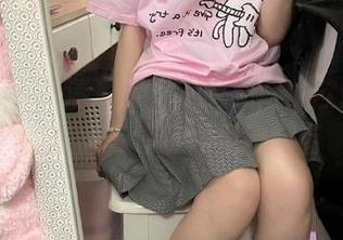 秀人网 – 高清质量，美丽无限：欧阳若依的美脚写真资源值得拥有