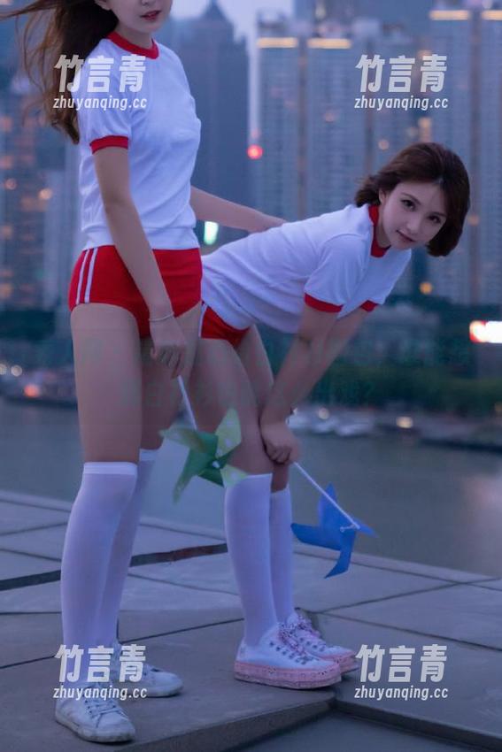 秀人网-温心怡 秀人网 - 精选温心怡白衬衫图包,谁能想到白衬衫也能这么出戏?