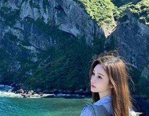 秀人网 – 白洁Bessie的高清体操服写真图包：展现竞技与美的完美结合