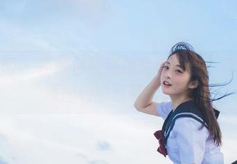 秀人网 – 轻薄白色服饰写真欣赏：糯美子原图和图包精华汇总