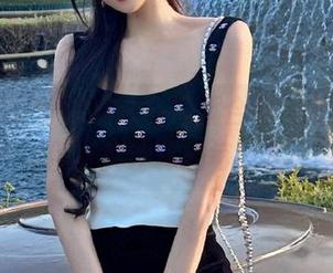秀人网 – 舒林培纯白写真合集：无圣光，用真实诠释的每一瞬