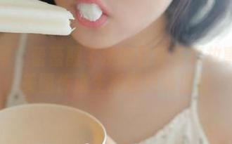 秀人网 – 蕾蕾醒了没的日常写真故事：用美图传递生活的点滴温馨
