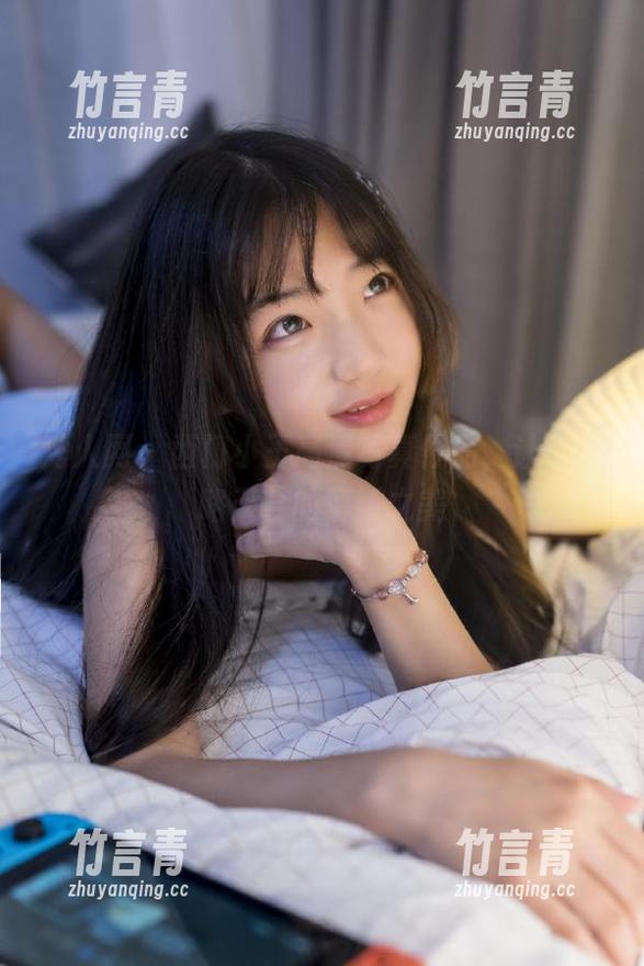 秀人网 - 西门小玉高清写真作品，让你领略天台的清新之美