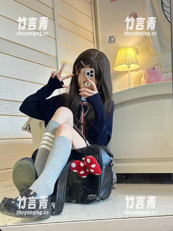 秀人网-软软爱吃肉 秀人网 - 一起享受福利!软软爱吃肉学姐绝美写真作品大揭秘