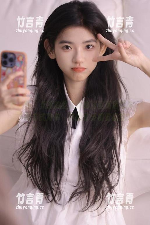 秀人网 - 美丽的金允珍呐浴室高清写真，下载方式简单，尽情享受视觉盛宴！