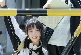 秀人网 – 雨儿baby套装作品集：专属写真艺术，免费下载全新体验
