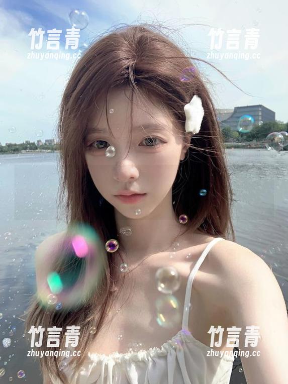 粉色的猪陈佩奇 微密圈 - 粉色的猪陈佩奇的红色兔子写真,原图下载,让你心动