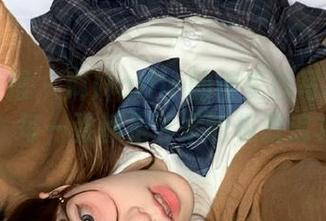糖果画报 – 琳琳ailin的裤里丝写真美图：每一张都是艺术的极致追求