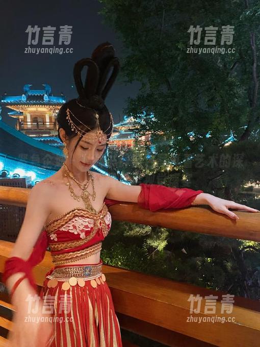 紧急企划 - 从林书辞黑色写真看艺术的深度，网盘开启视觉盛宴