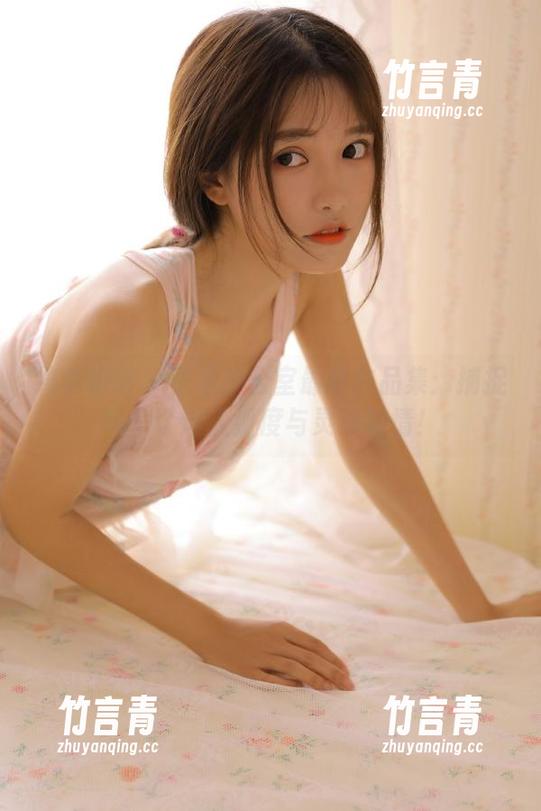 绮梦摄影 - 子涵办公室最新作品集：捕捉每一个迷人弧度与灵动神情！