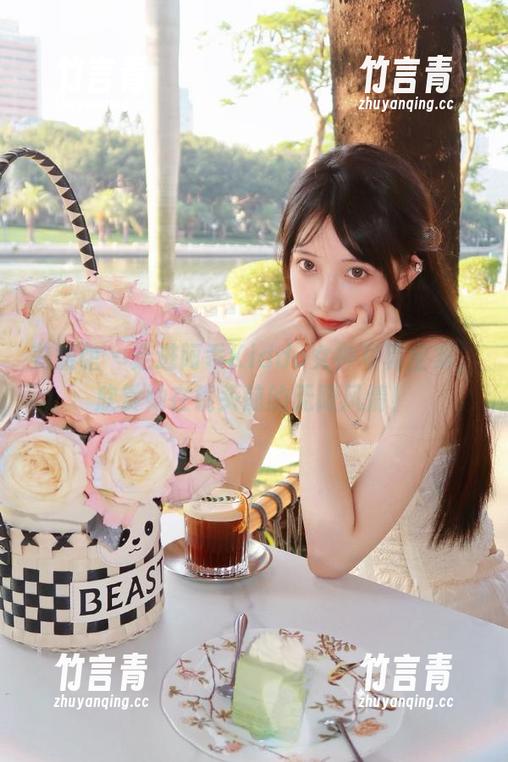 美媛馆 - 走进阿乖Kiddo女神写真全集，欣赏她在镜头前的无限风情！