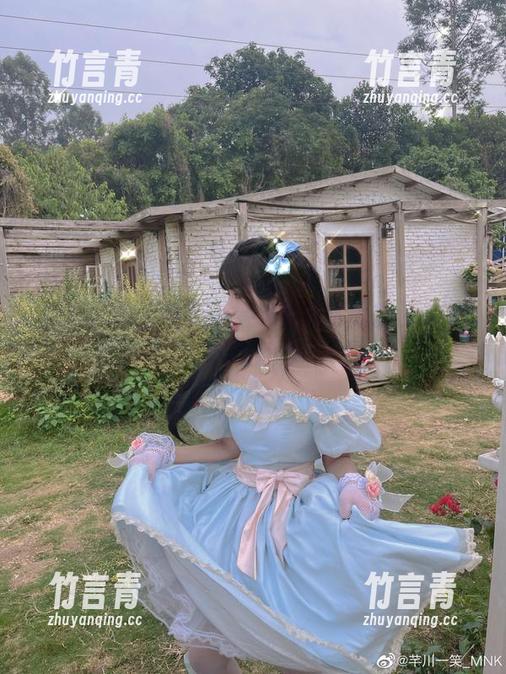 旗袍风华：芊川一笑MNK写真资源的艺术与魅力