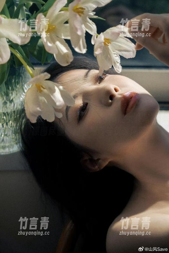 花漾show - 走进夏沫沫tifa的女仆写真，原图尽显她独特气质与优雅风范