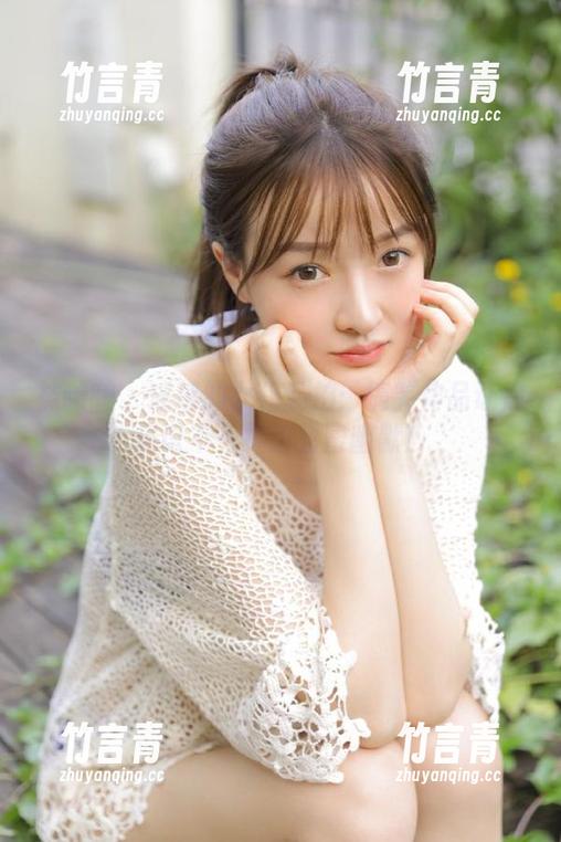 袜啵啵 - 瑶瑶的女仆私拍：搞笑作品让你见识不一样的甜蜜幽默！