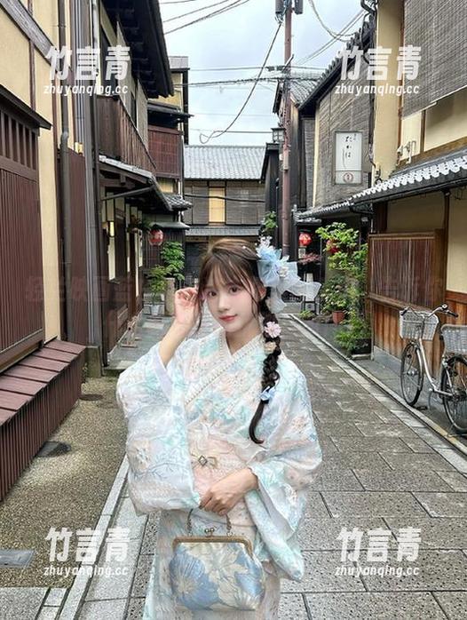 轻兰映画 轻兰映画蓝白格子连衣裙美图合集:告诉你什么叫真正的优雅与时尚!