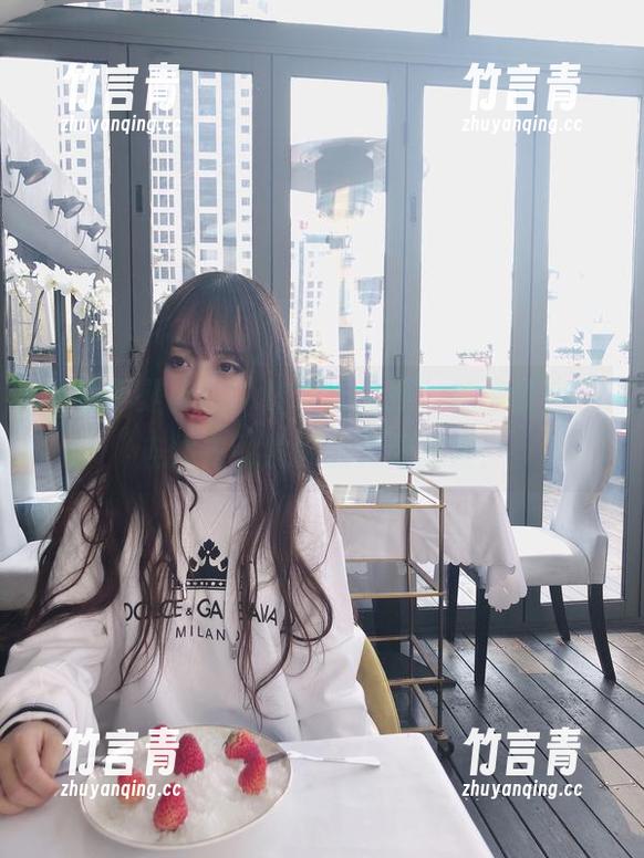 不看不是人！“过期米线线”私房图包，连体衣引发你的无限想象！