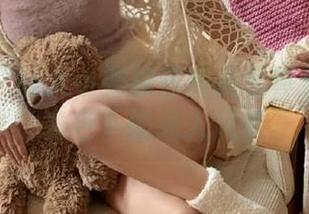 微密圈 – 陈大小姐独家高清写真集：秘书角色下的迷人风情