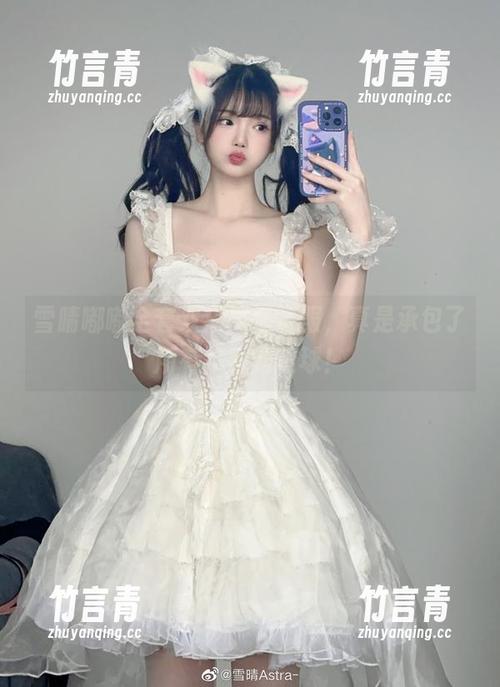 雪晴嘟嘟全套双马尾练舞服，真是承包了所有路人的眼球！