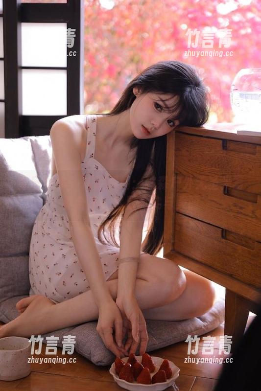 青丘女神 - 捕捉瞬间：破森户外无圣光写真合集，尽显真实与美丽