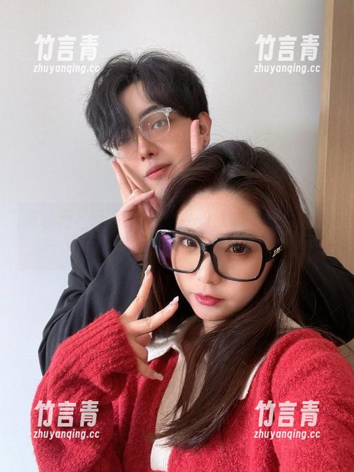 青水百合子写真集免费下载：美腿大揭秘，养眼又养心的必备素材！