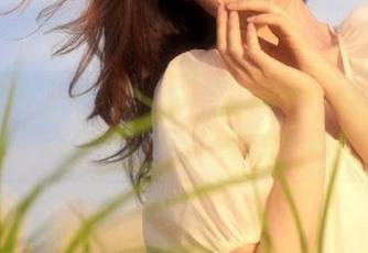 青豆客 – 从写真到作品：戴唯一的美腿带给你的无尽欣赏与思考