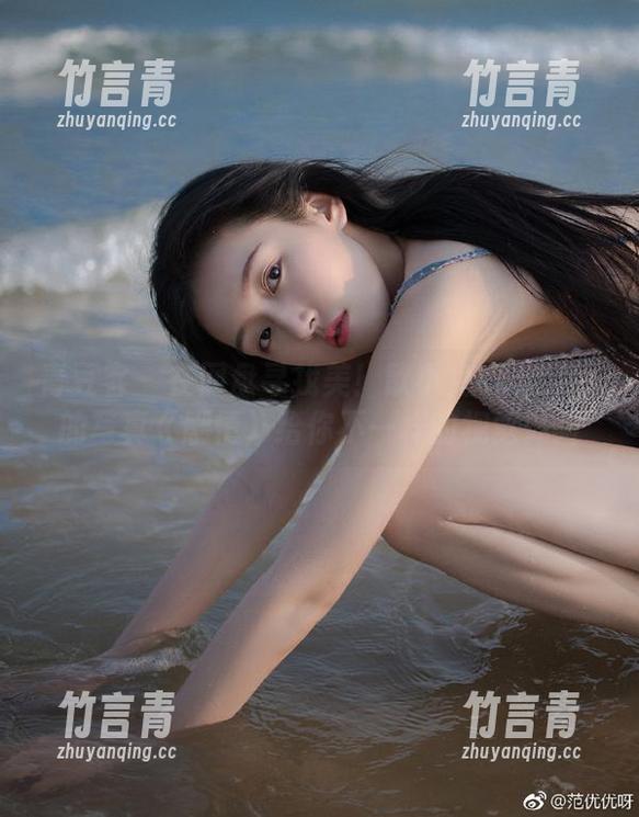 青豆客 - 在网盘寻找美！歆小兔chobits的写真《剧情》给你不一样的视觉体验
