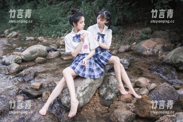 青豆客 - 温心怡的美图让你羡慕！快来下载这组终极美腿写真吧！
