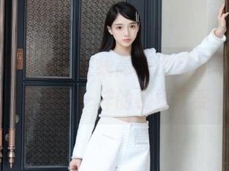 韩国孙乐乐全新在线高清比基尼写真，带给你不一样的视觉享受