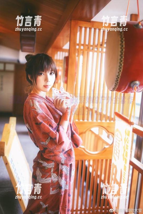 跟随鹿野希的脚步，探索她的户外全套作品，笑声与美丽齐飞！